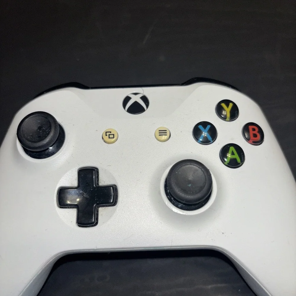 Microsoft Xbox One Wireless Controller White Model 1708 Bluetooth Tested OEM
